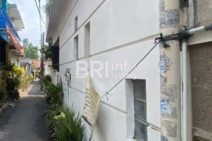 Rumah Teratai Putih Duren Sawit Jaktim, Luas 240 m2 foto 2