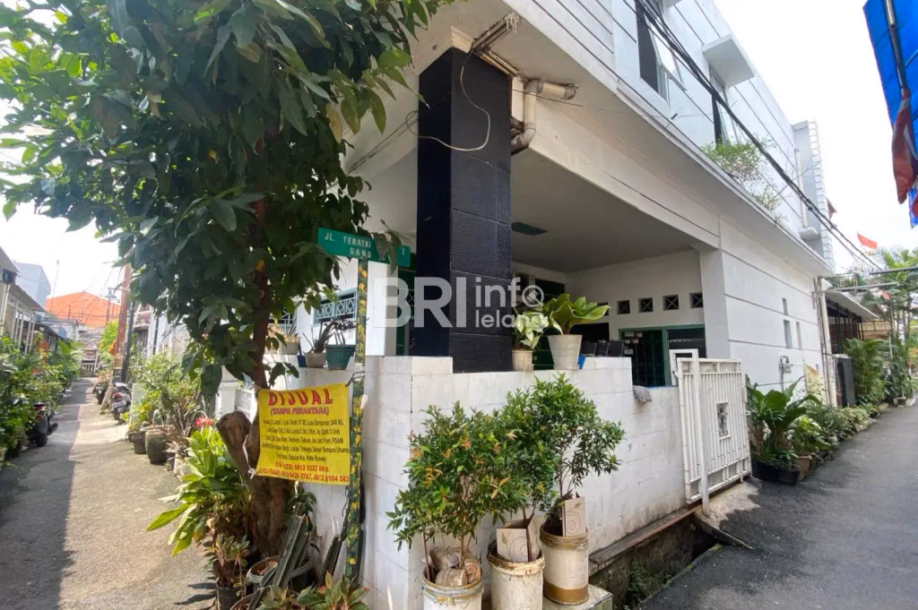 Rumah Teratai Putih Duren Sawit Jaktim, Luas 240 m2 foto 5