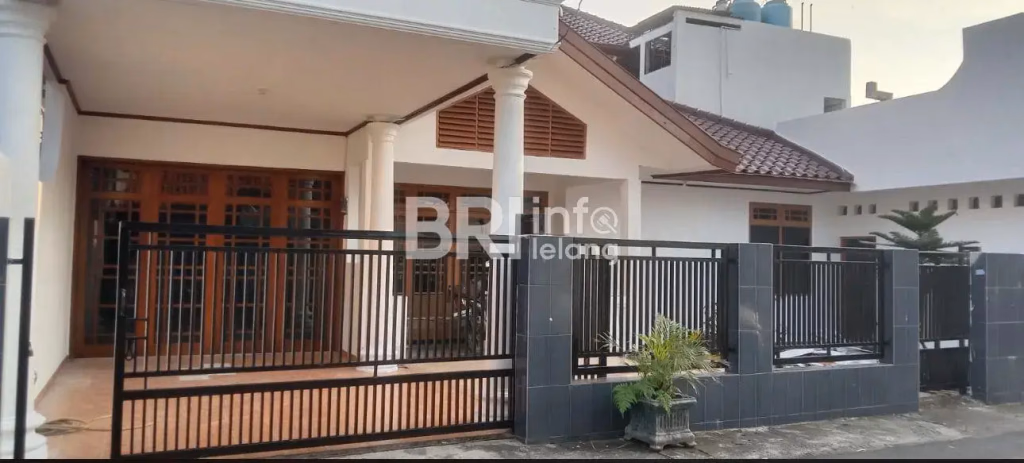 Rumah Jl. Damai IV Pesanggrahan Jaksel, Luas 299 m2, Harga Oke foto 4
