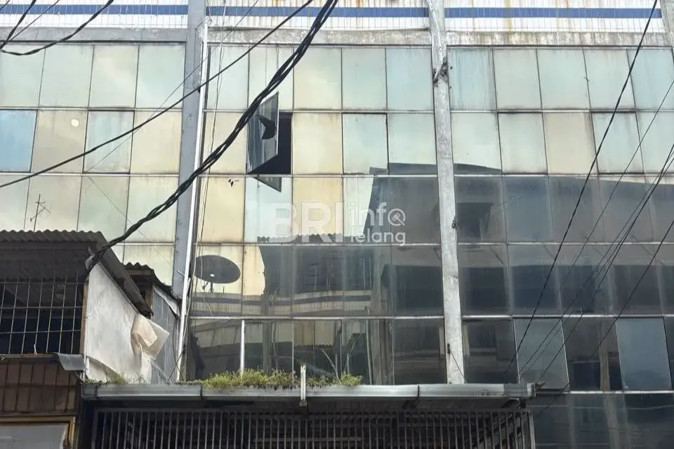 Ruko Jl. Vikamas I Jakut, Harga 1,7M, Luas 227 m2 foto 2