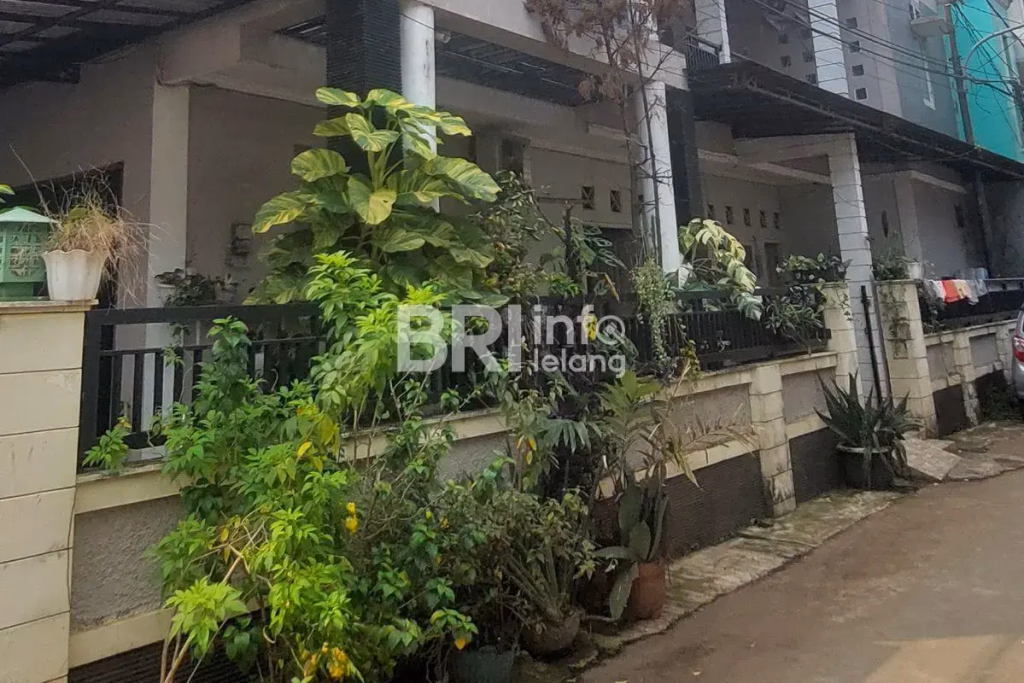 Rumah lelang JAKARTA TIMUR