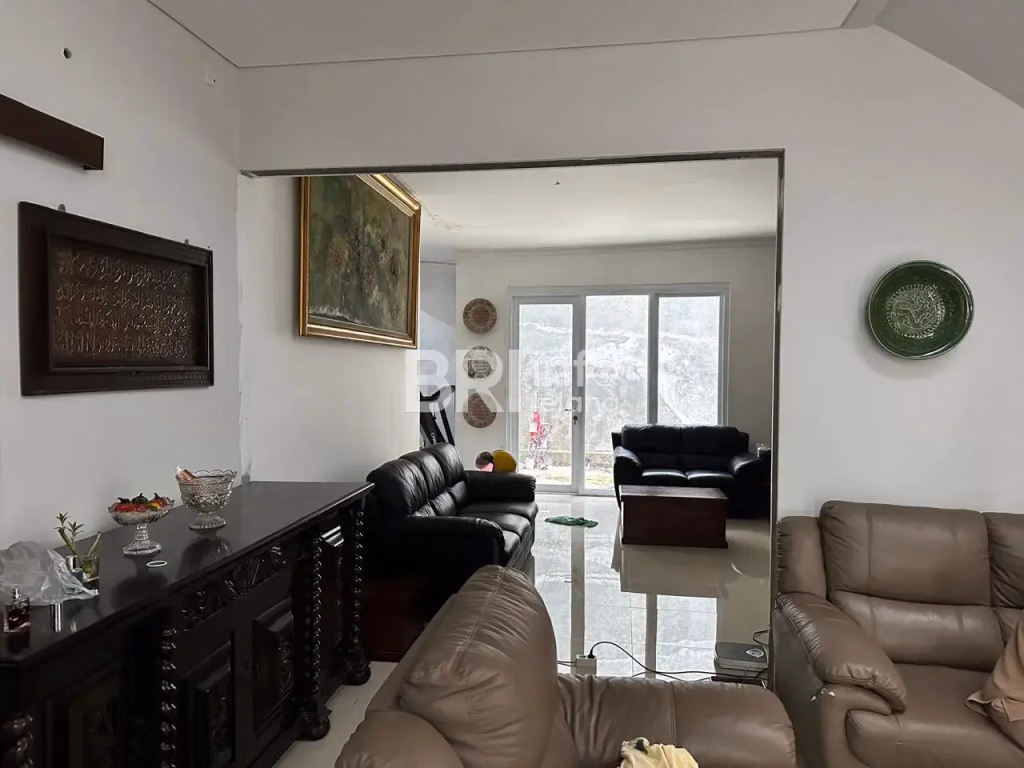 Rumah Garden Candi Sawangan Depok, LT 200 m2, Harga Terbaik foto 5