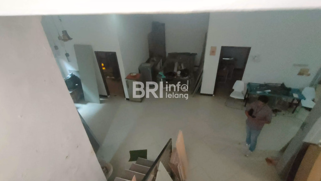Rumah Jl. Skip Ujung Utan Kayu Jakarta Timur, Strategis foto 4