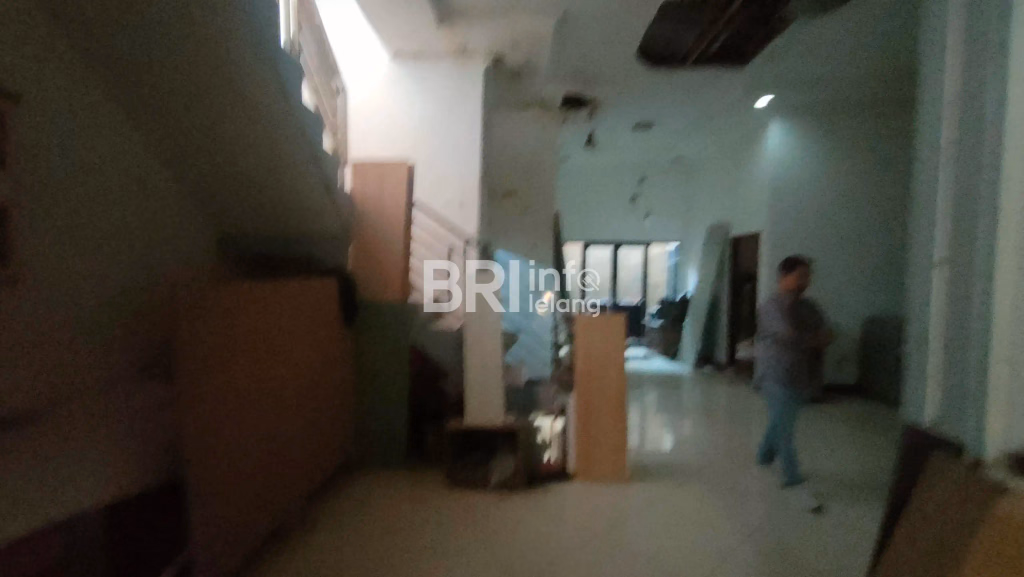 Rumah Jl. Skip Ujung Utan Kayu Jakarta Timur, Strategis foto 6