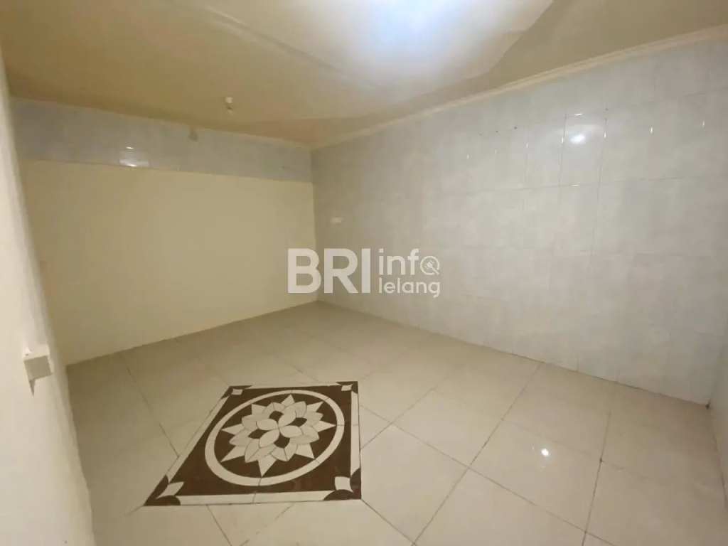 Rumah Jelambar Utama Sakti Jakbar, Investasi Terbaik! foto 1