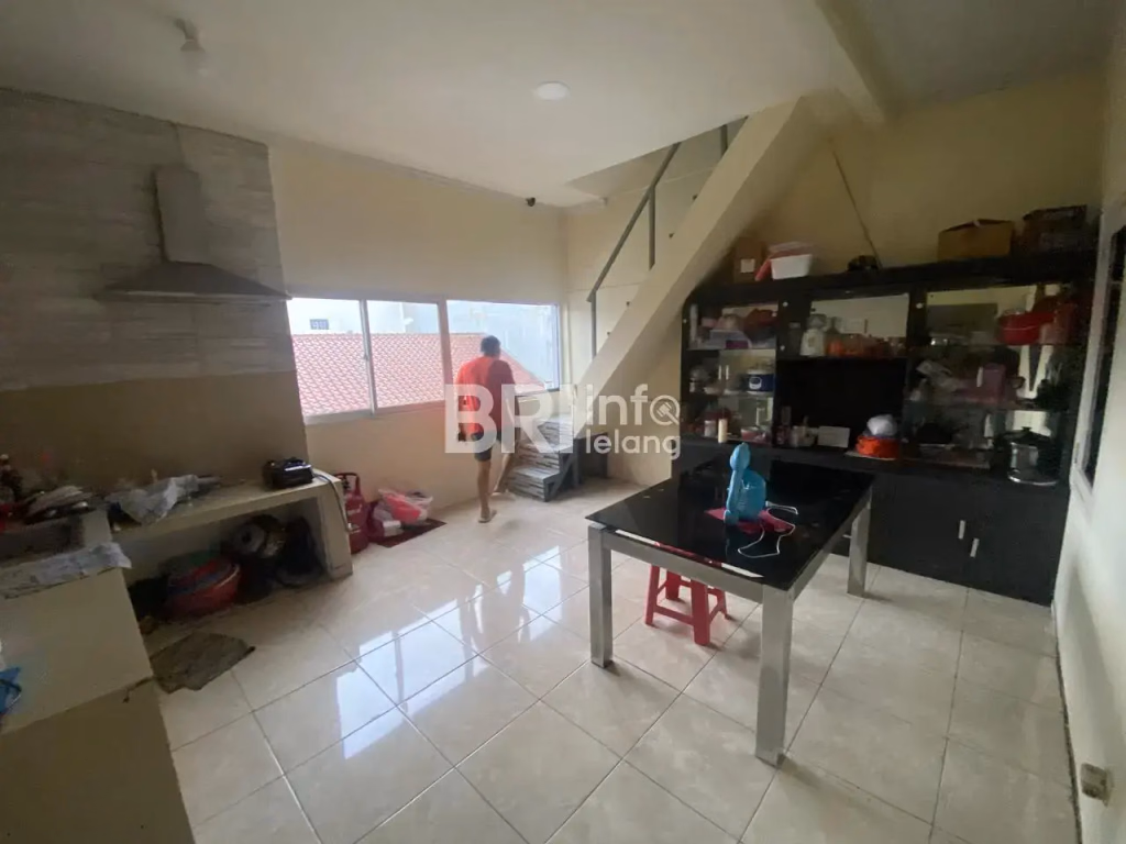 Rumah Jelambar Utama Sakti Jakbar, Investasi Terbaik! foto 3