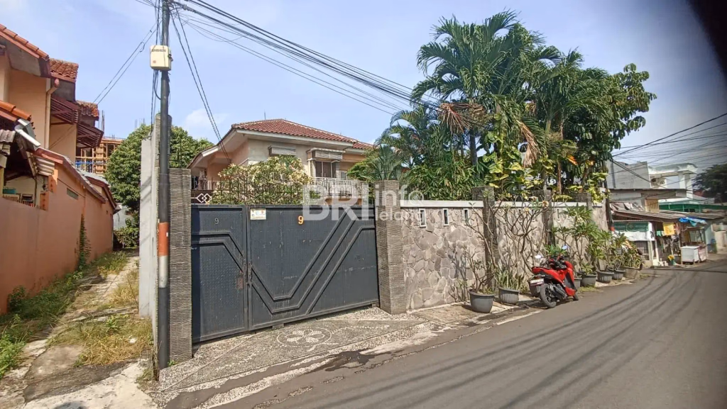 Rumah Mewah Cipayung Jaktim, Tanah Luas 611 m2 foto 2
