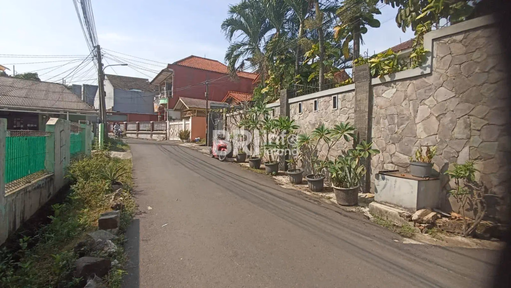 Rumah Mewah Cipayung Jaktim, Tanah Luas 611 m2 foto 3