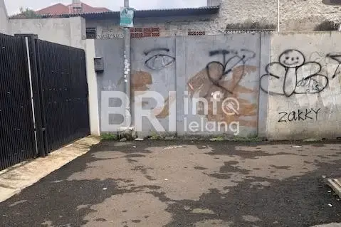 Rumah Jl. Assirot Jakarta Barat, Luas 254 m2, Potensi Kontrakan foto 2