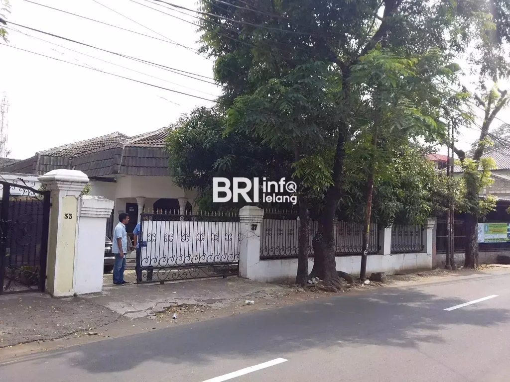 Rumah Jl. Baping Ciracas Jaktim, Tanah Luas 697 m2 foto 5