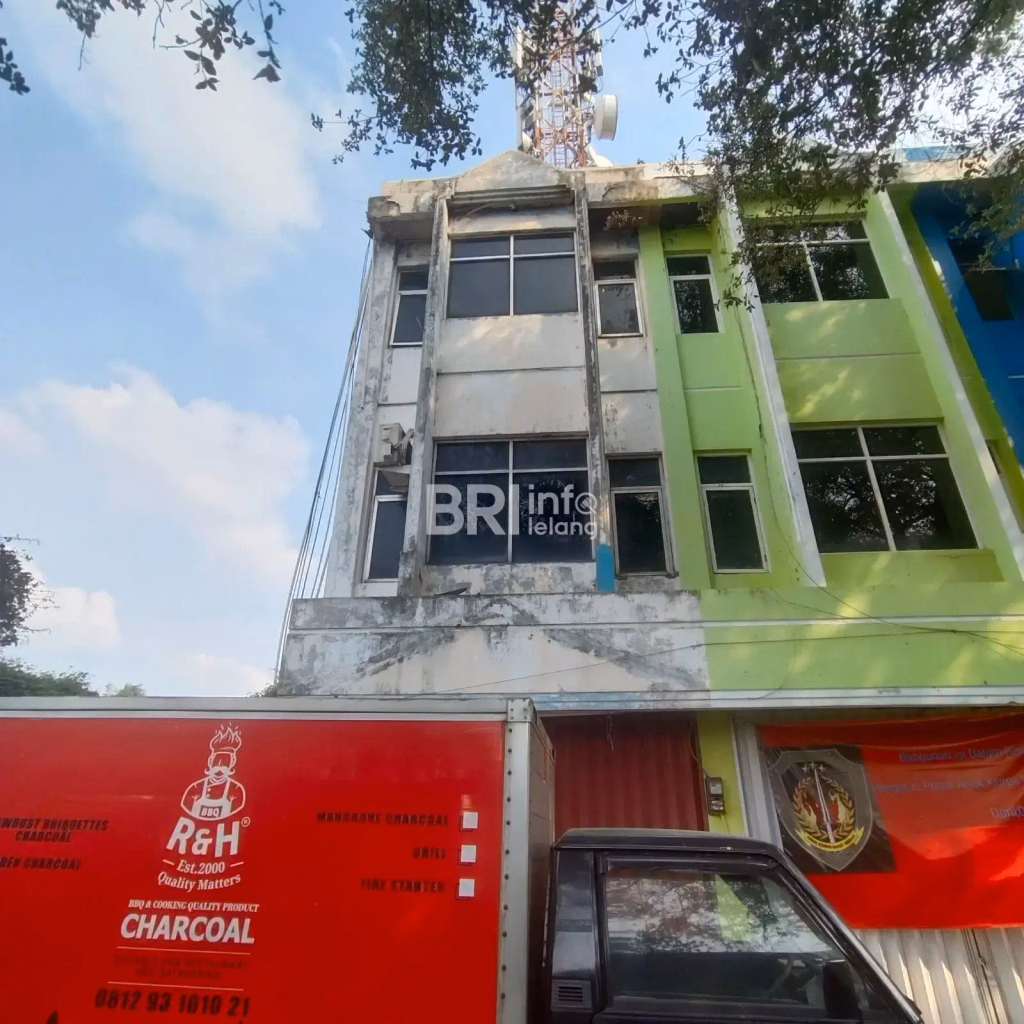 Ruko 3 Lantai Raya Cilincing Jakut, Harga Miring! foto 4