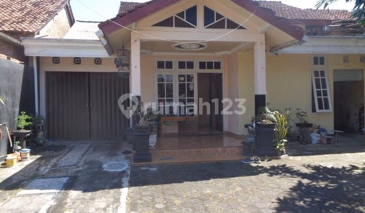 Rumah lelang Pacitan