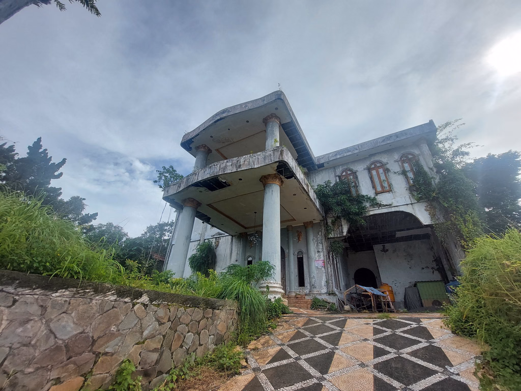 Rumah lelang Kab. Minahasa