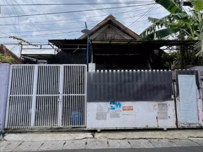 Rumah lelang Kota Surabaya