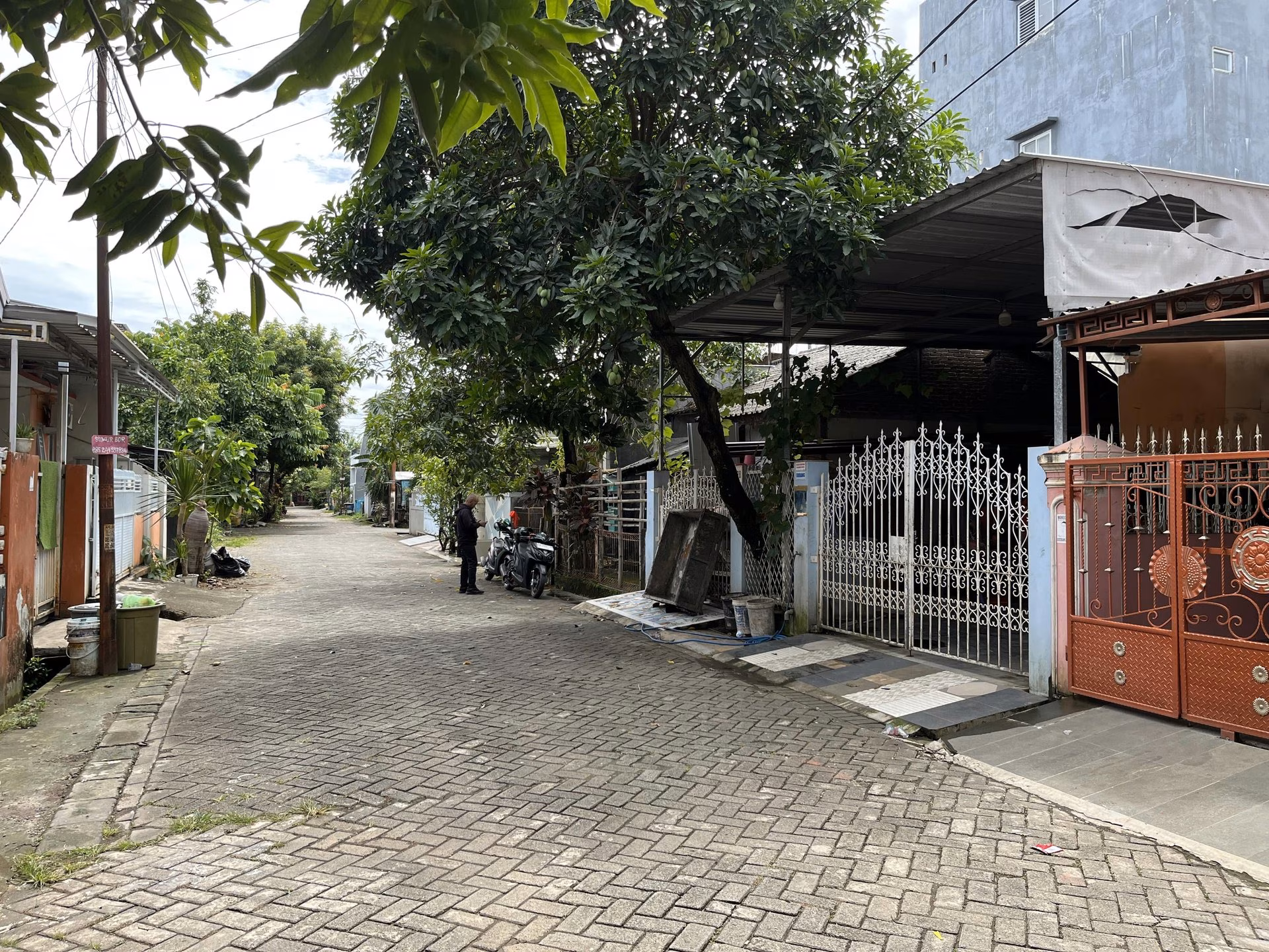 Rumah lelang Kota Makassar