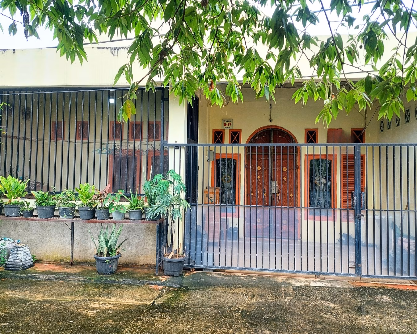 Rumah lelang Kota Padang