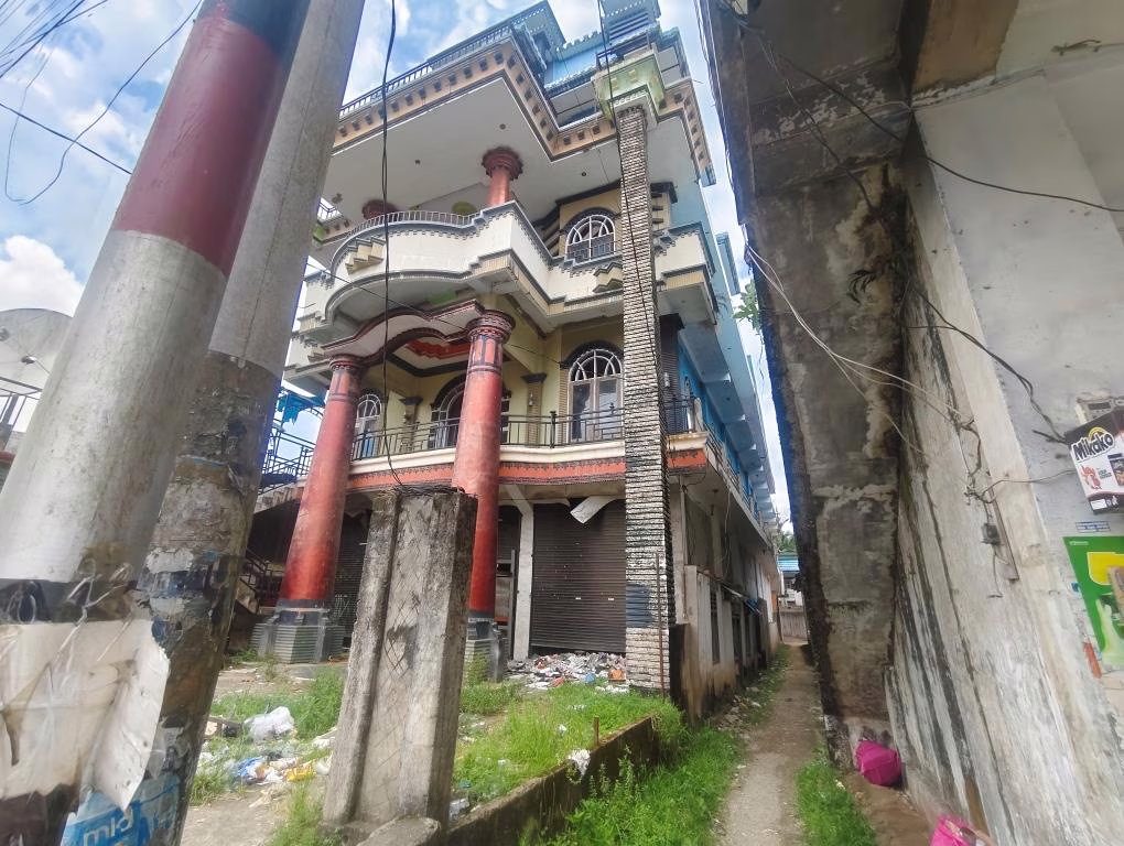 Rumah lelang Kab. Morowali Utara