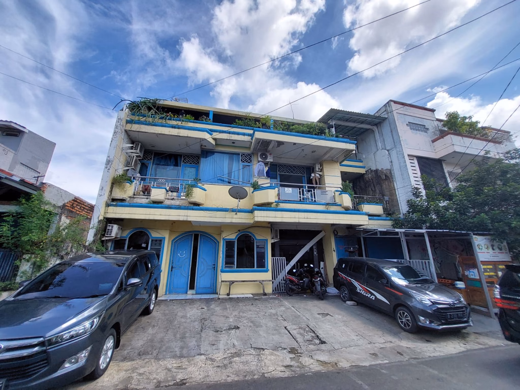 Komersil lelang Kota Adm. Jakarta Pusat