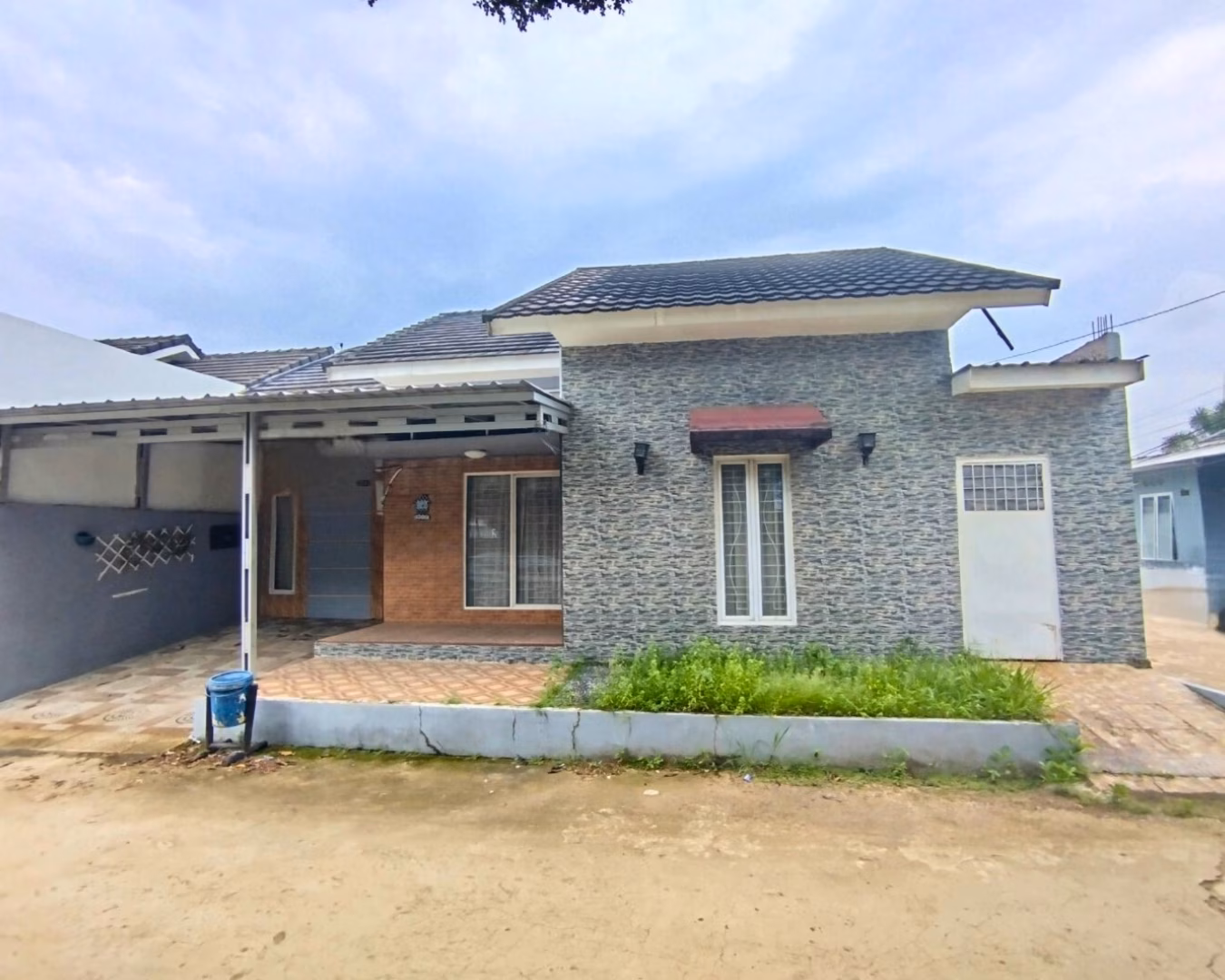 Rumah lelang Kota Palembang