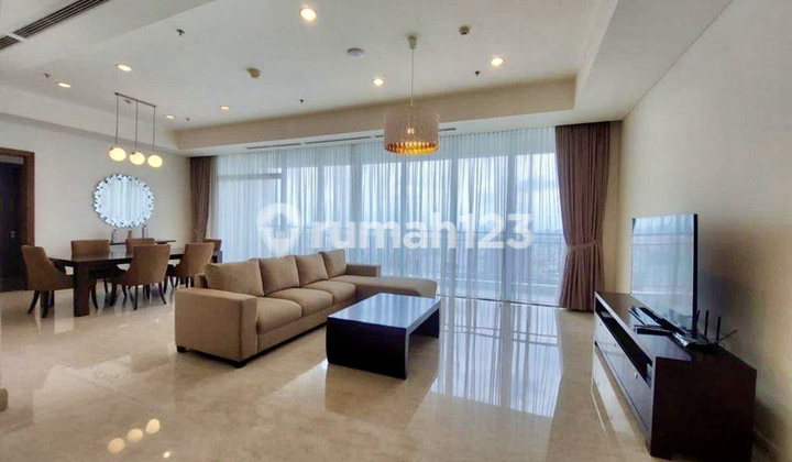Pakubuwono Signature For Rent 4 Bedroom + 1 Study Room With Large Island Pantry And Separate Kitchen