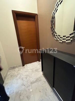 Apartment Senayan City Residences 3 BR Furnished Bagus - foto 2