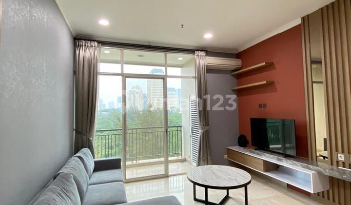 Apartment Senayan Residence 3 BR Good Furnished Private lift, View Golf