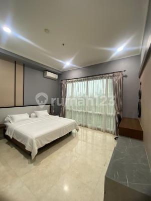 Apartment Senayan Residence 3 BR Good Furnished Private lift, View Golf - foto 5