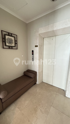 For Rent Apartment Private Lift 3 BR Senayan Residence Jakarta - foto 4