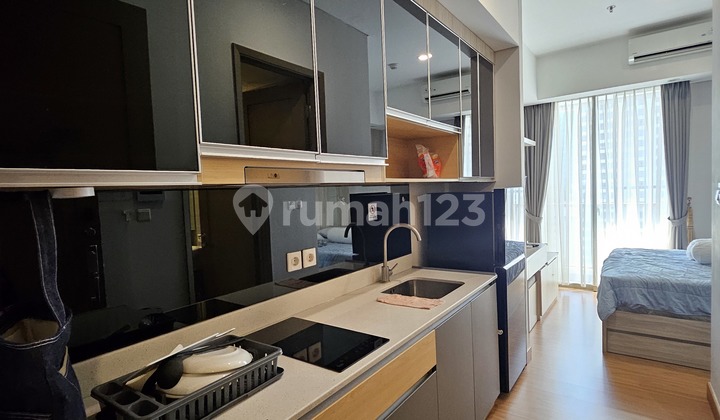 Apartemen Taman Anggrek Sewa Studio 26m² - Berlokasi di Taman Anggrek, Ja #675343
