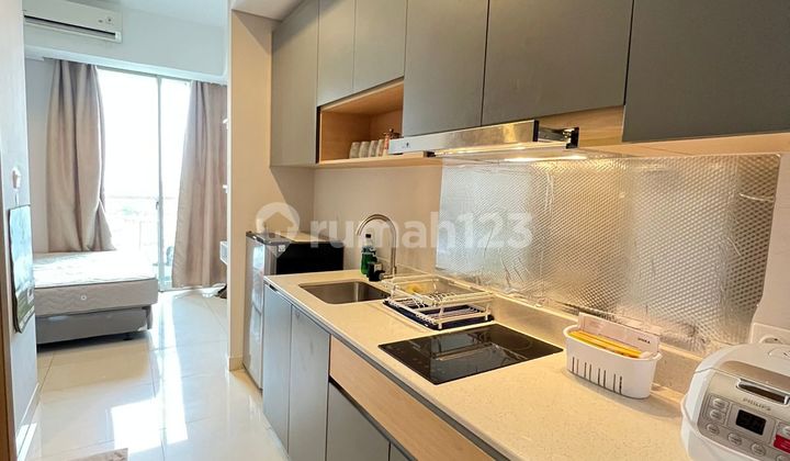 Apartemen Taman Anggrek Sewa Studio 26m² - Condominium yang terletak di T #693844