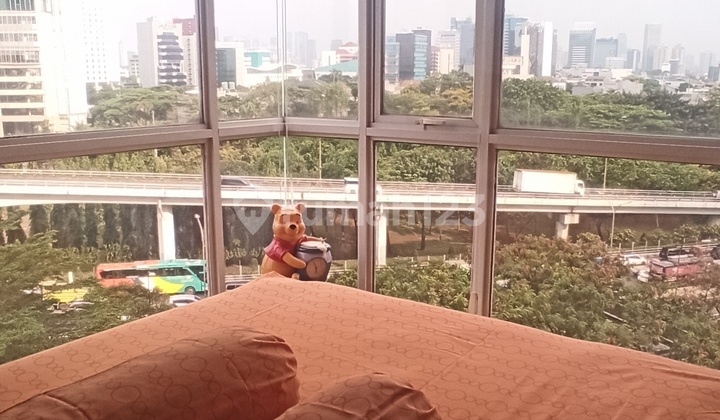 Jual Apartement Westmark 2 BR 50m2 Best View Full Furnished Low Floor Open View - foto 1
