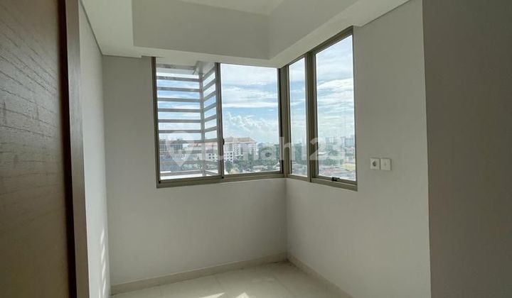 Dijual cepat apartemen taman anggrek residence jakarta barat - foto 1
