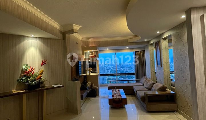Apartemen Taman Anggrek Condominium Tower 6 146m² Full Furnished - foto 1