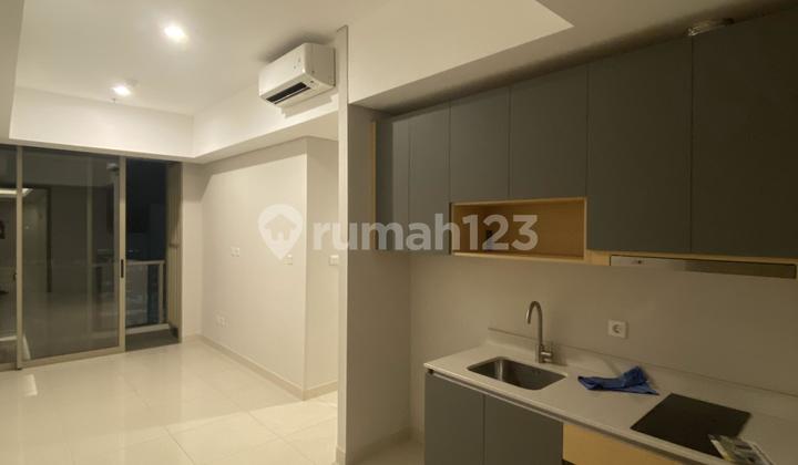 Hot Listing !! For Sale Apartemen Taman Anggrek Residences 3 Bedroom Semi Furnished - foto 1