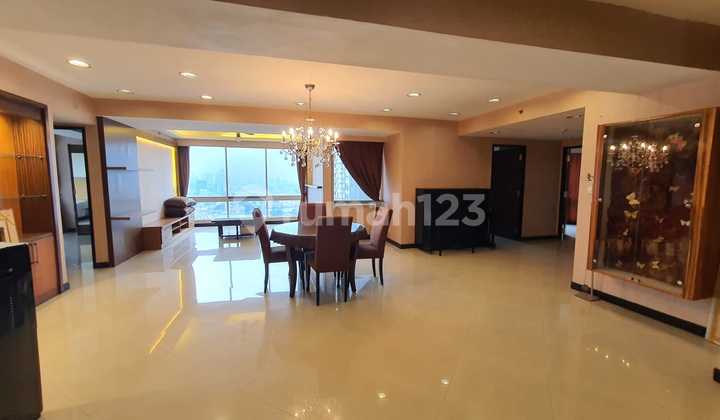 Apartemen Taman Anggrek Jual 4BR - Apartemen 36 lantai di Taman A #636597