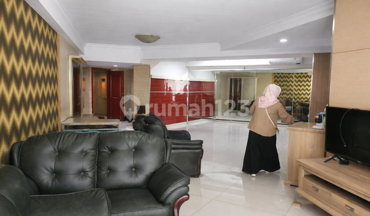 Investasi Premium Taman Anggrek Residence - Unit Besar 136 M², Sudah Ada Penyewa! - foto 1