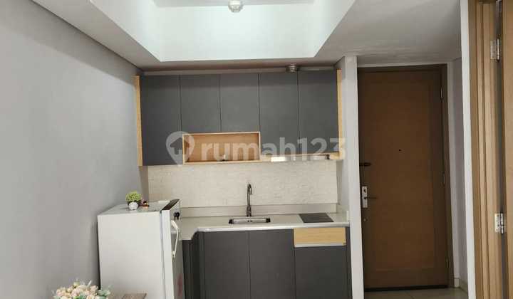 Apartemen, di Taman Anggrek,Furnish 1Bedroom Jual Cepat - foto 1