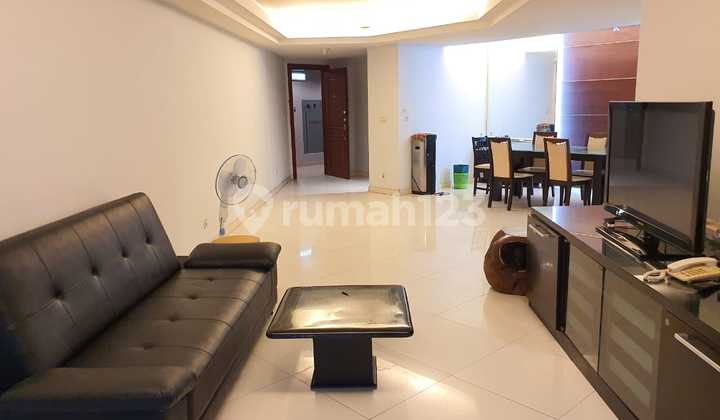 Dijual 3 Br Condominium Taman Anggrek - foto 1
