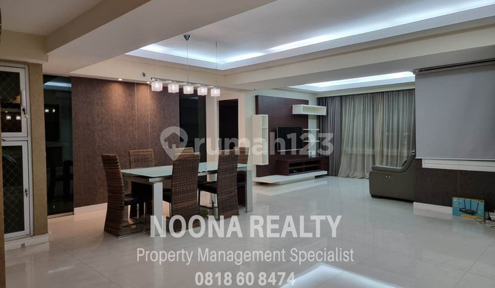 Jual Apartemen Taman Anggrek 3 Bedroom Unit Combine Lantai Tengah - foto 1