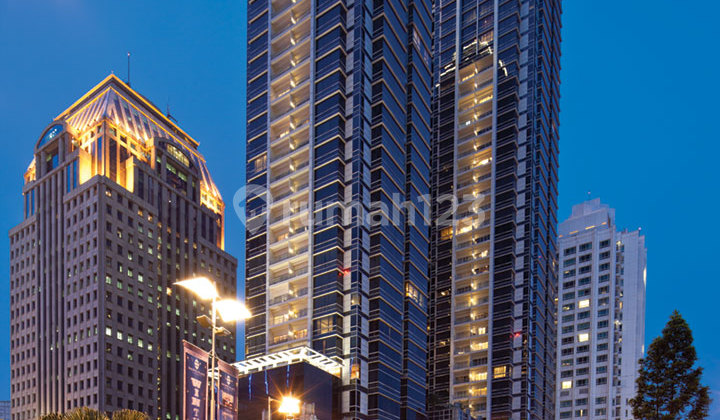Investasi Terbaik ! Berada Dikawasan Bisnis Scbd. Apartemen The Capital Residence Private Lift 3Br 2Bt 1Maidroom. Full Furnished. Keamanan 24Jam. Lokasi Strategis. Open Price 9 Miliar - foto 1