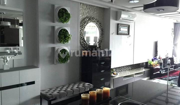 Apartemen Taman Anggrek Jual 3BR 127m² Lt.127 - Dijual Condominium 3 Bedroom C #683698