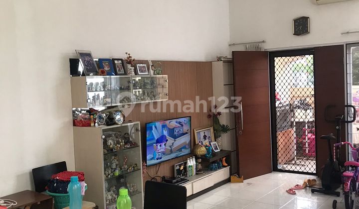 Rumah Strategis Dan Bebas Banjir Di Taman Semanan Indah - foto 1