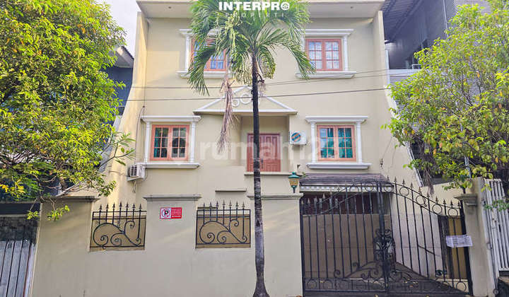 Dijual Rumah 2 Lantai Puri Indah Kembangan Luas 300M2 - foto 1