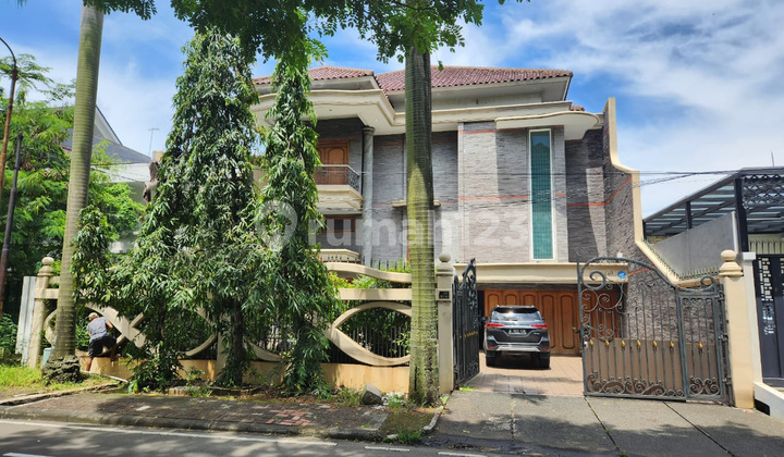 Dijual Rumah Cantik Di Puri Indah Boulevard Lokasi Premium - foto 1