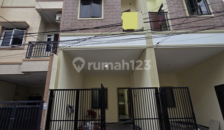Dijual Rumah Baru Minimalis Di Tanjung Duren - foto 1