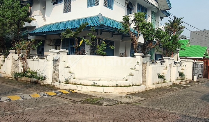Rumah Hoek di Citra Garden 2, Jakarta Barat - foto 1