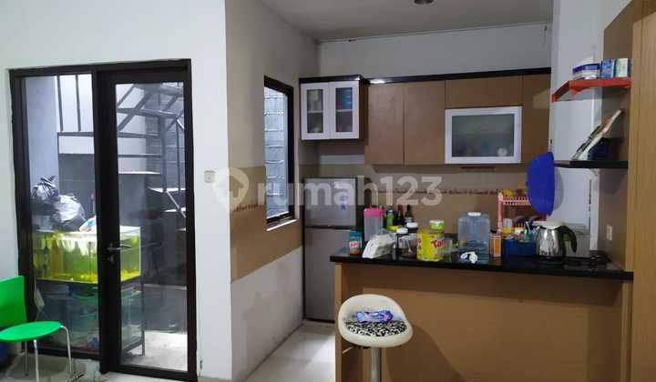 Full Furnished! Fasilitas Club House, Kolam Renang, Gym dan Sport Center Terbaik di Dekat Pik, Rumah di Casa Jardin - foto 1
