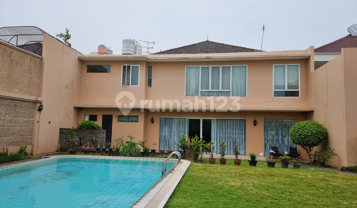 TSI/16629, HOT! HARGA DIBAWAH NJOP! Rumah Mewah 1200m² Green Garden Jakarta Barat, Siap Huni - foto 1