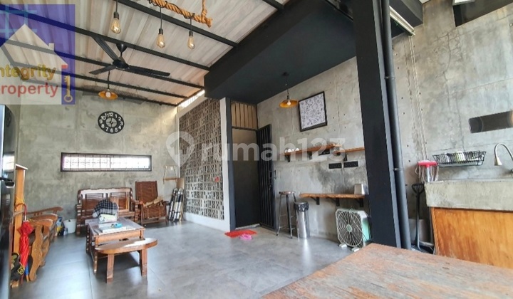 Ip2783 Rumah Semi Furnished Jelambar Ada Area Kongkow - foto 1