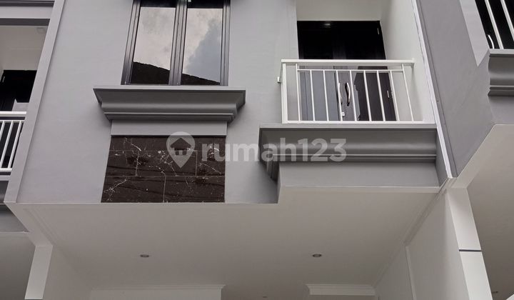 Kost Furnished Strategis di Jakarta Barat, SHM! - foto 1